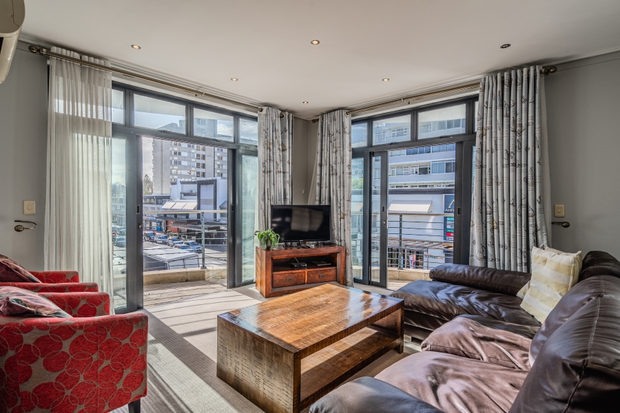 2 Bedroom Property for Sale in Sea Point Western Cape